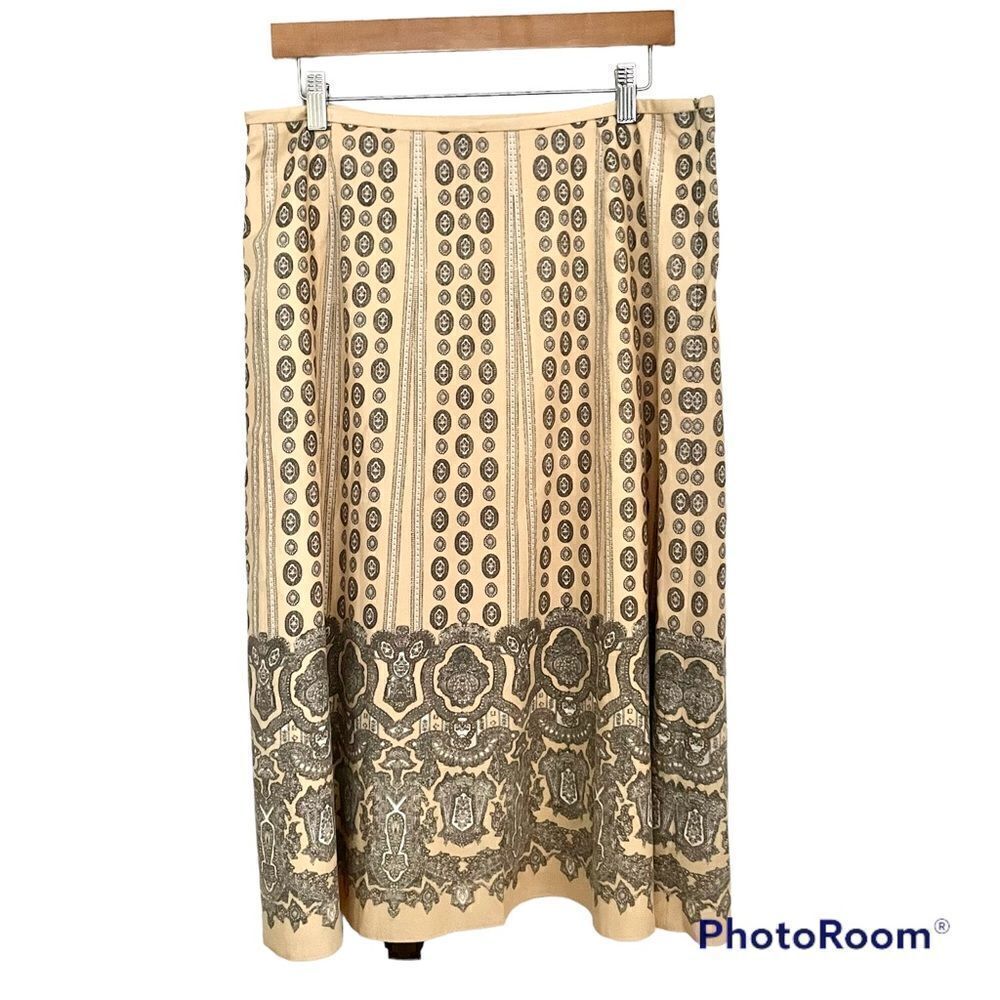 🌟Host Pick🌟LUCIA, New with Tags Midi Skirt